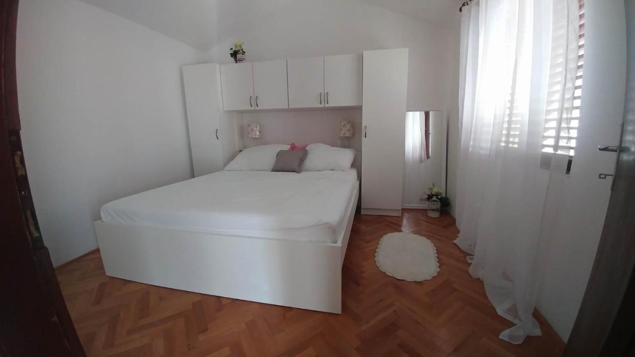 Apartments And Rooms Rogic Sveti Petar  Eksteriør billede