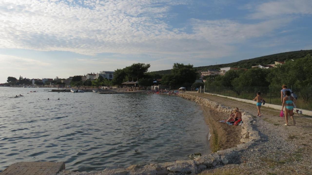 Apartments And Rooms Rogic Sveti Petar  Eksteriør billede